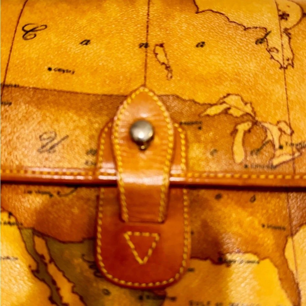 Vintage Map Print Tan Shoulder Bag - Picture 15 of 16